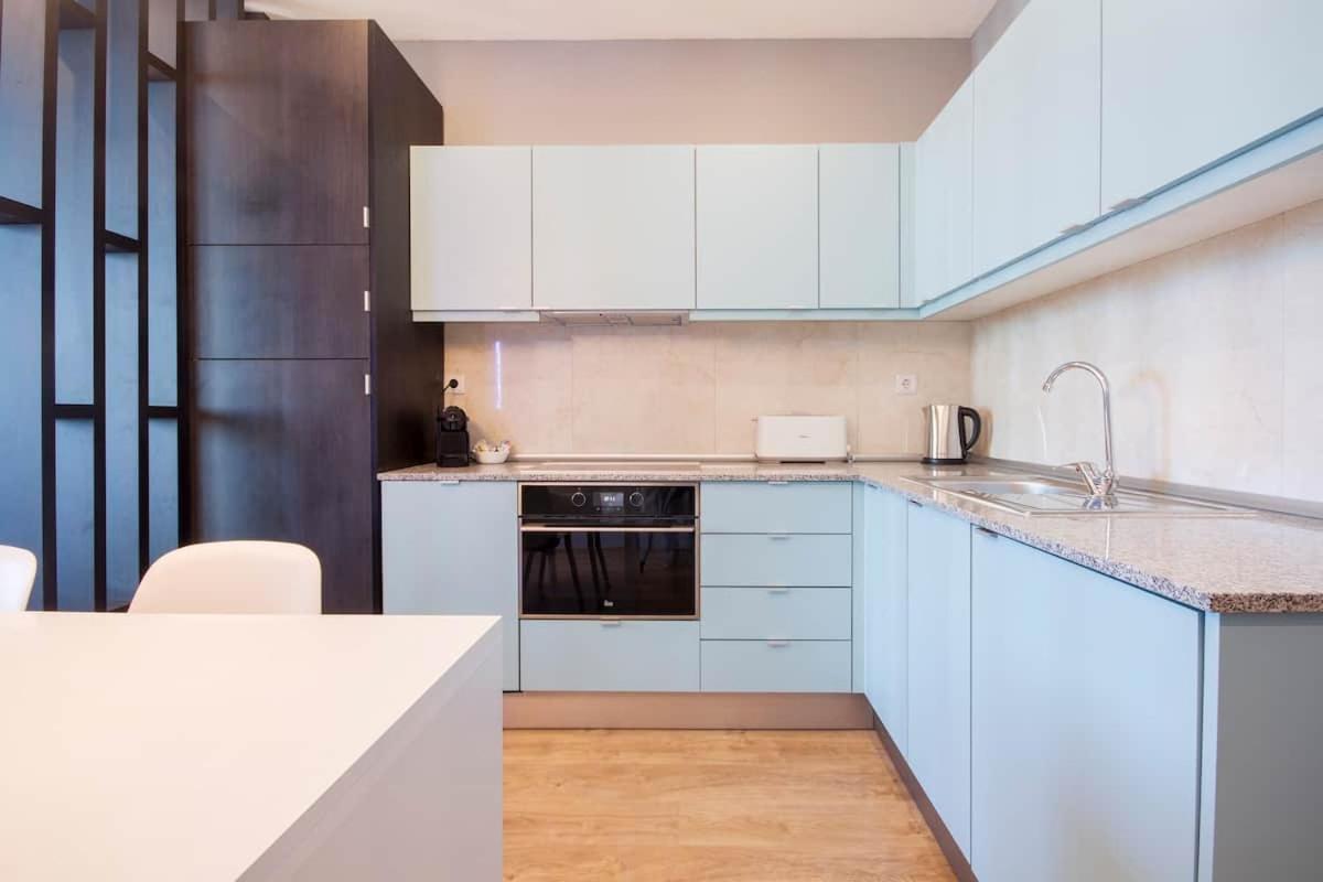 418 Apartamento Gale Wifi, Estacionamento, Elevador Порту Экстерьер фото